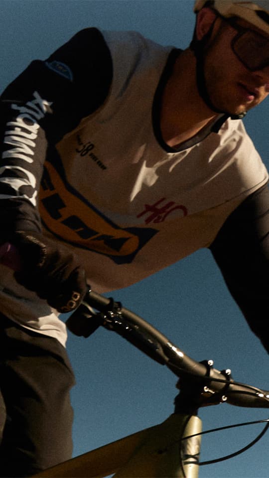 Pre-order HIGH&OVER Bootlegger MTB jersey.