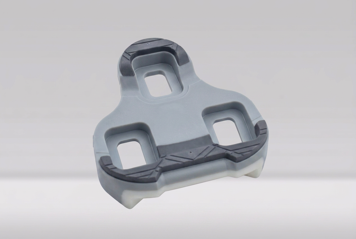 Gray cleat on the gray background without a shadow, in 4:3